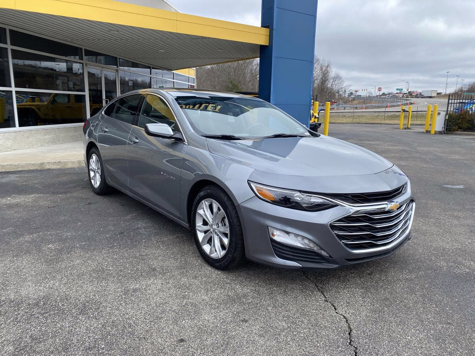2024 Sterling Gray Metallic Chevrolet Malibu LT FWD Sedan