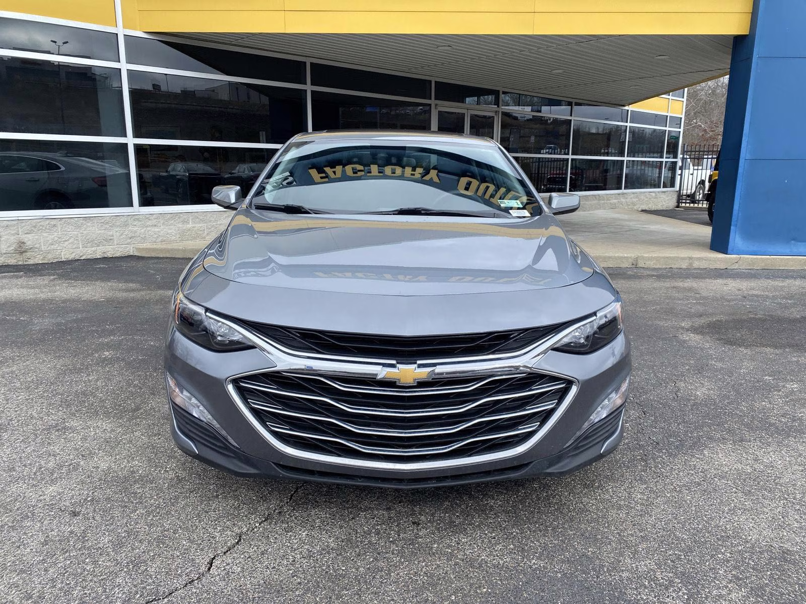 2024 Sterling Gray Metallic Chevrolet Malibu LT FWD Sedan
