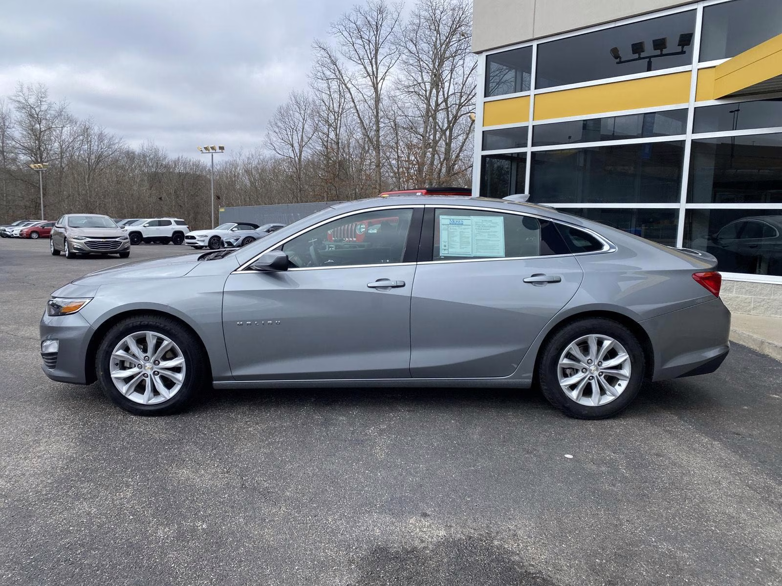 2024 Sterling Gray Metallic Chevrolet Malibu LT FWD Sedan