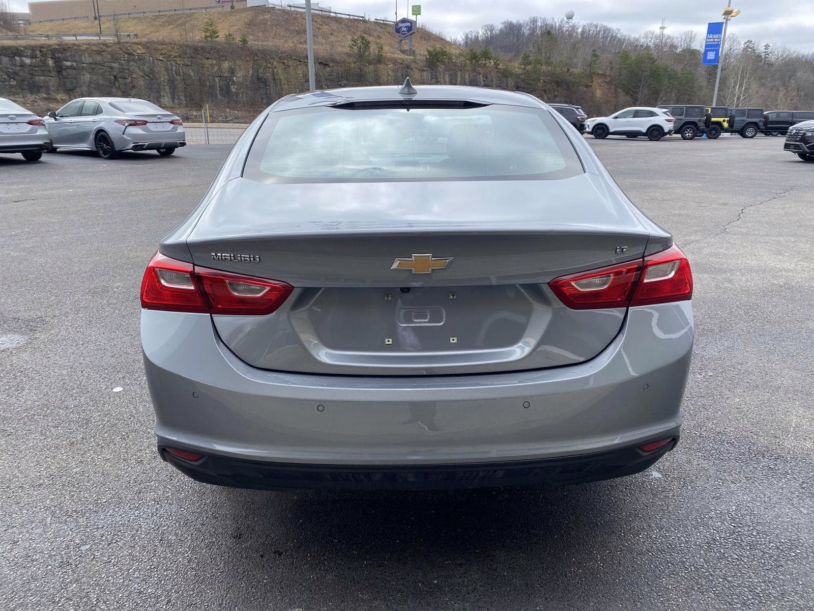 2024 Sterling Gray Metallic Chevrolet Malibu LT FWD Sedan