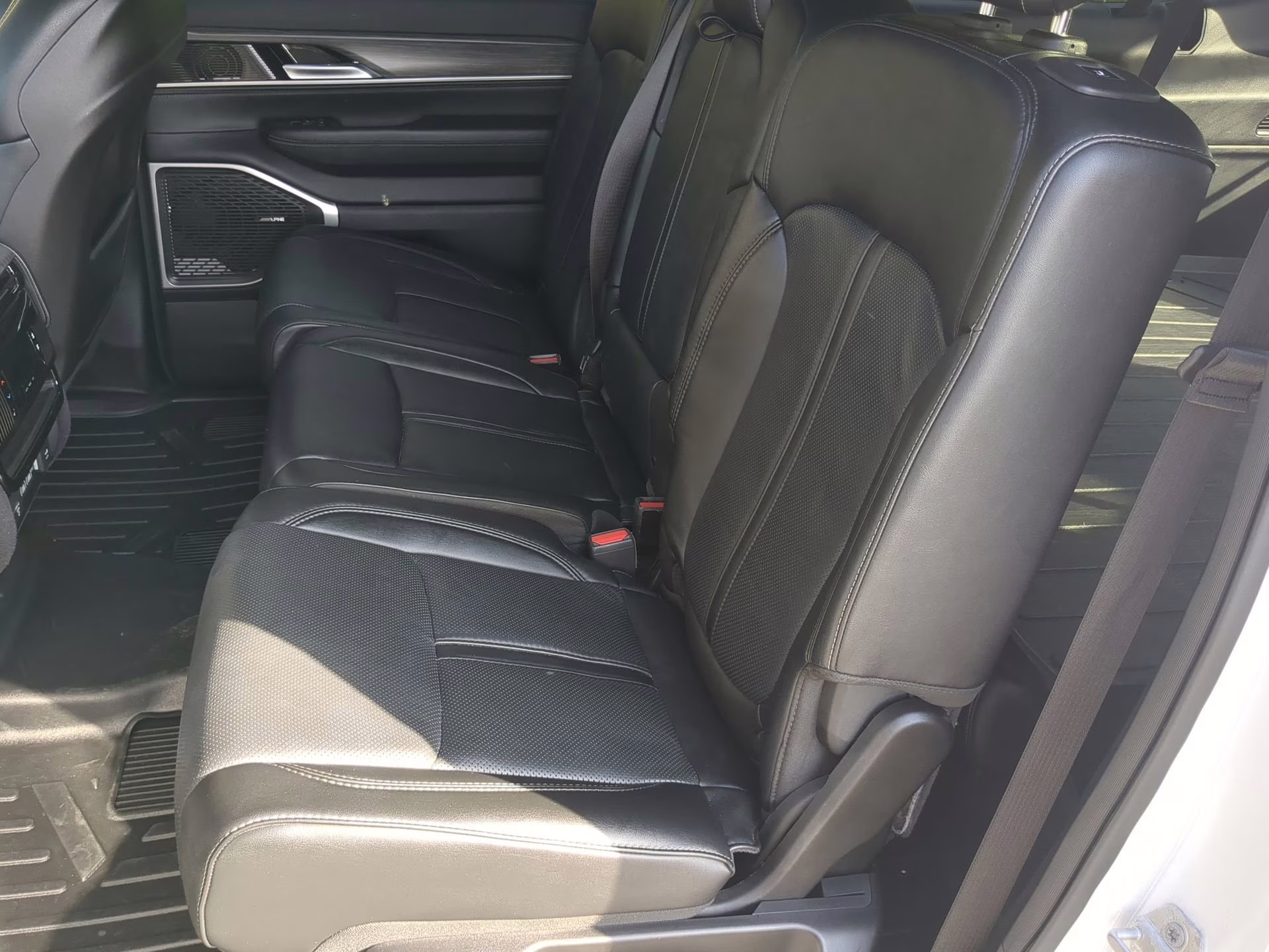 2023 Bright White Clearcoat Jeep Wagoneer L Series III 4X4 SUV