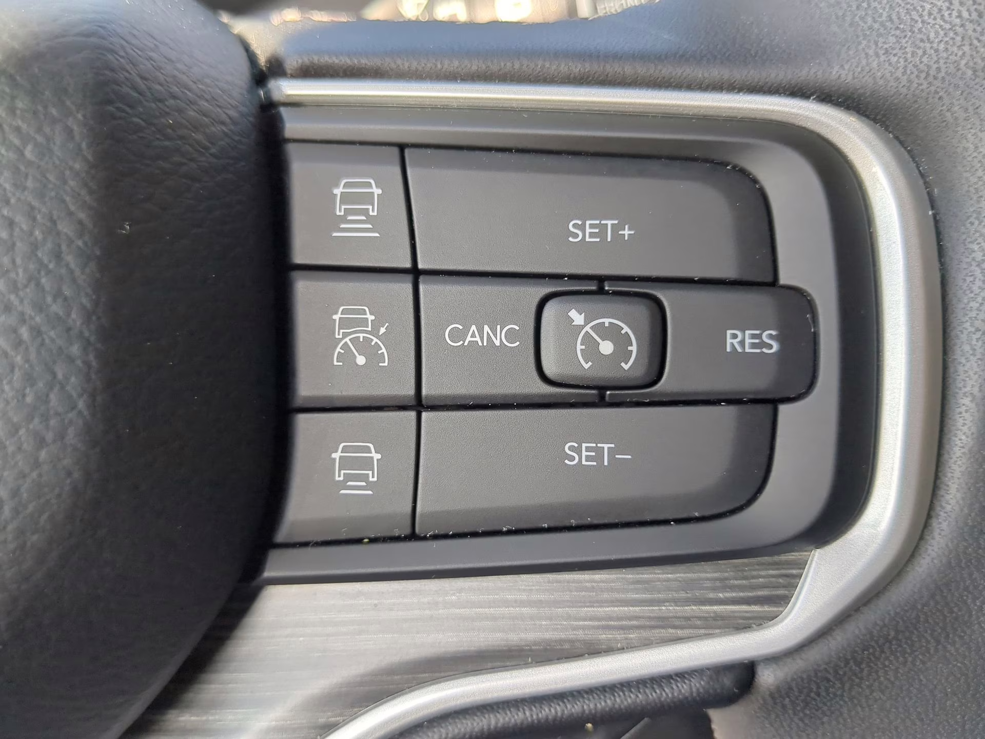 2023 Bright White Clearcoat Jeep Wagoneer L Series III 4X4 SUV