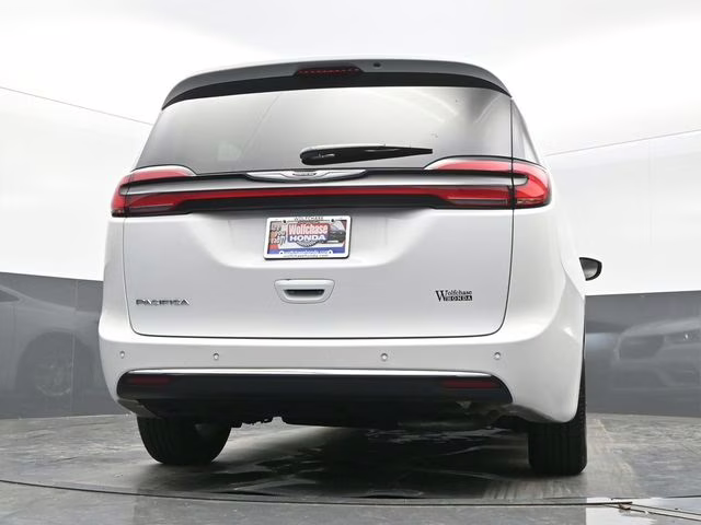 2025 Bright White Clearcoat Chrysler Pacifica Select FWD Van