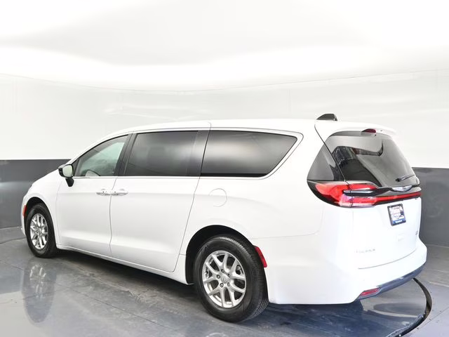 2025 Bright White Clearcoat Chrysler Pacifica Select FWD Van