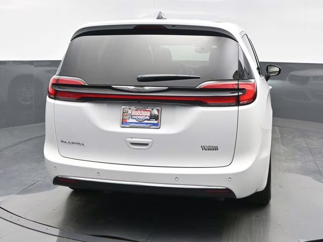 2025 Bright White Clearcoat Chrysler Pacifica Select FWD Van