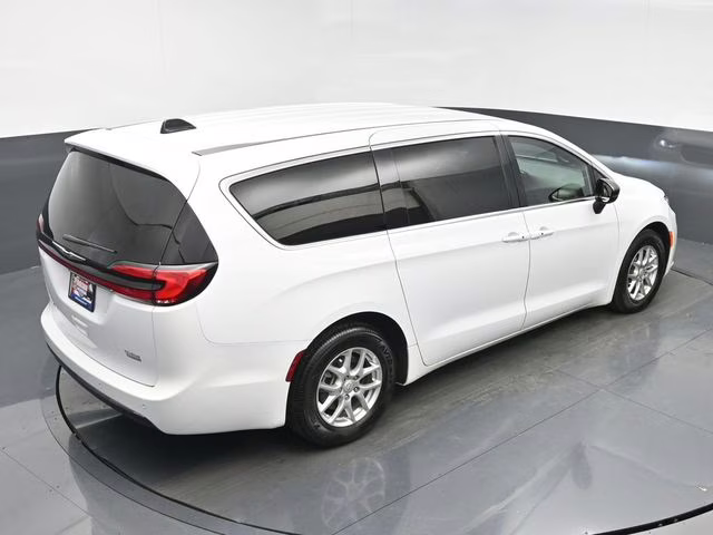 2025 Bright White Clearcoat Chrysler Pacifica Select FWD Van