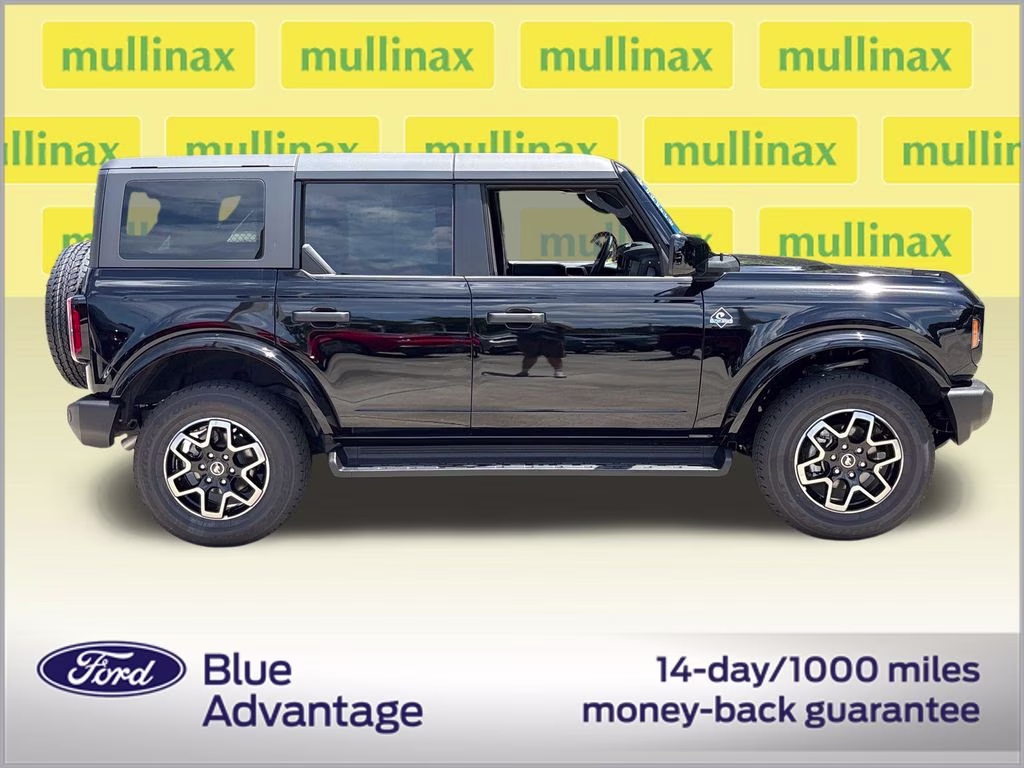 2026 Shadow Black Ford Bronco Outer Banks 4X4 SUV
