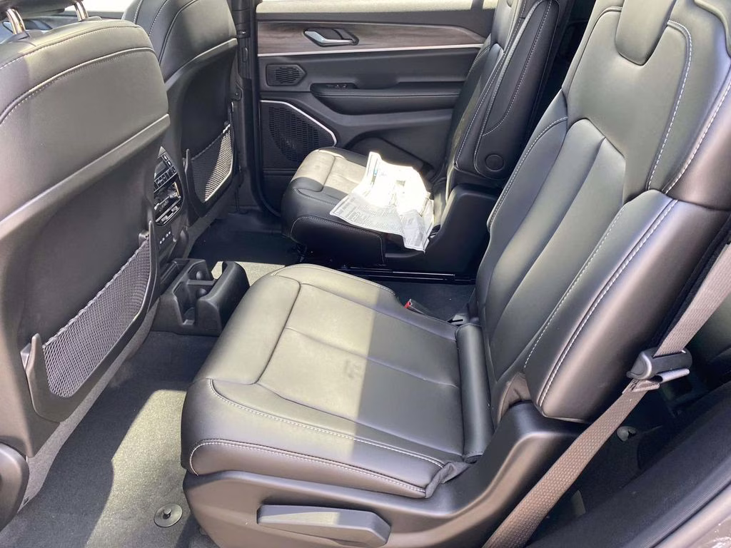 2026 Baltic Gray Metallic Clearcoat Jeep Grand Cherokee L Limited RWD SUV