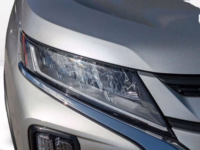 2025 Alloy Silver Metallic Mitsubishi Outlander Sport 2.0 ES 4X4 SUV