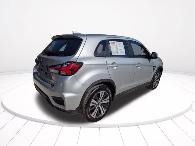 2025 Alloy Silver Metallic Mitsubishi Outlander Sport 2.0 ES 4X4 SUV