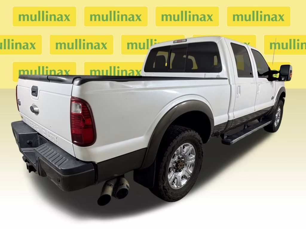 2015 White Platinum Metallic Tri-Coat Ford Super Duty F-250 SRW Lariat 4X4 Truck