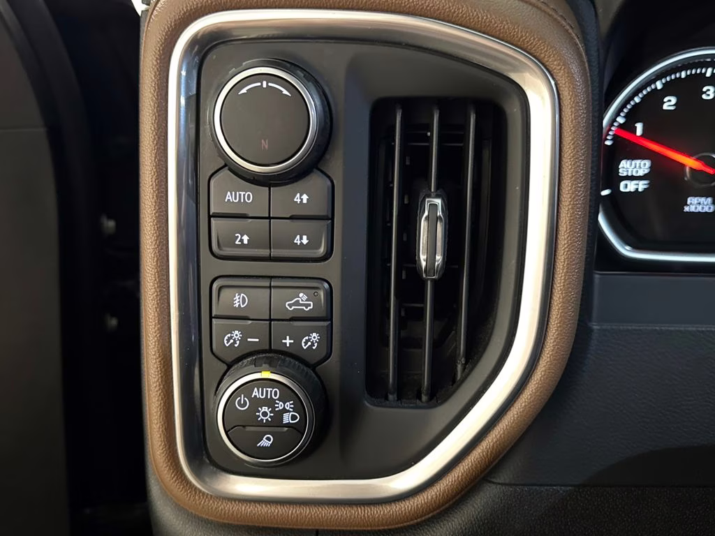 2019 Black Chevrolet Silverado 1500 High Country 4X4 Truck