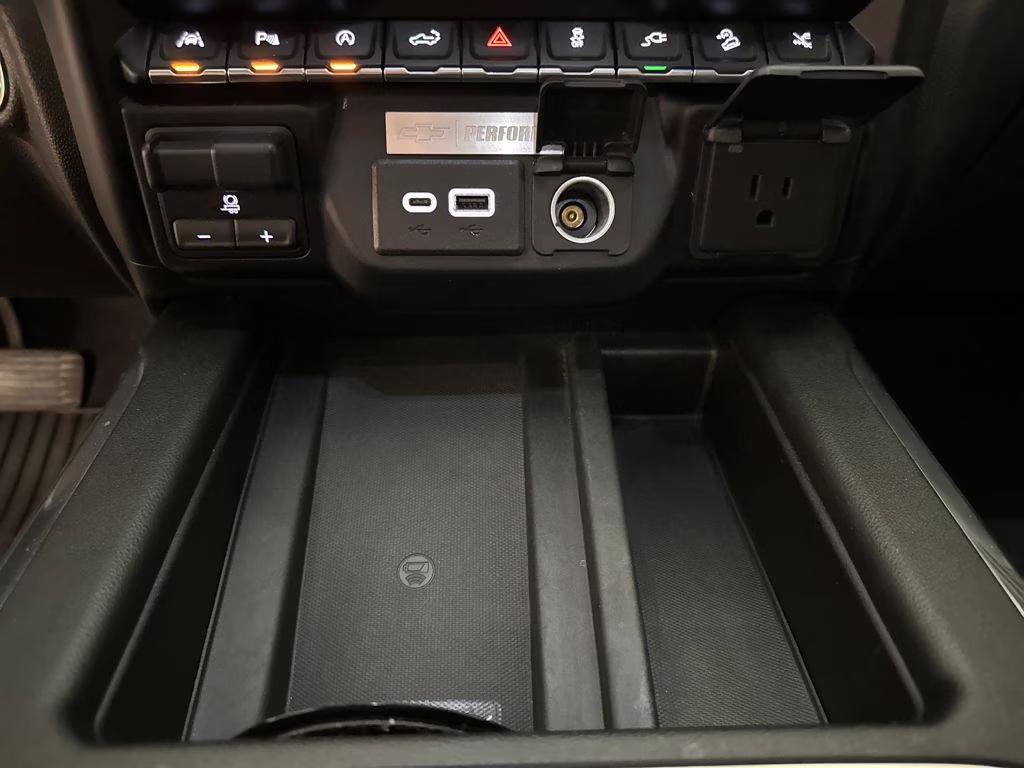 2019 Black Chevrolet Silverado 1500 High Country 4X4 Truck