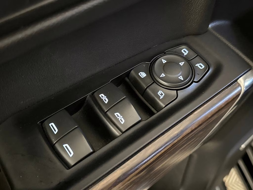 2019 Black Chevrolet Silverado 1500 High Country 4X4 Truck