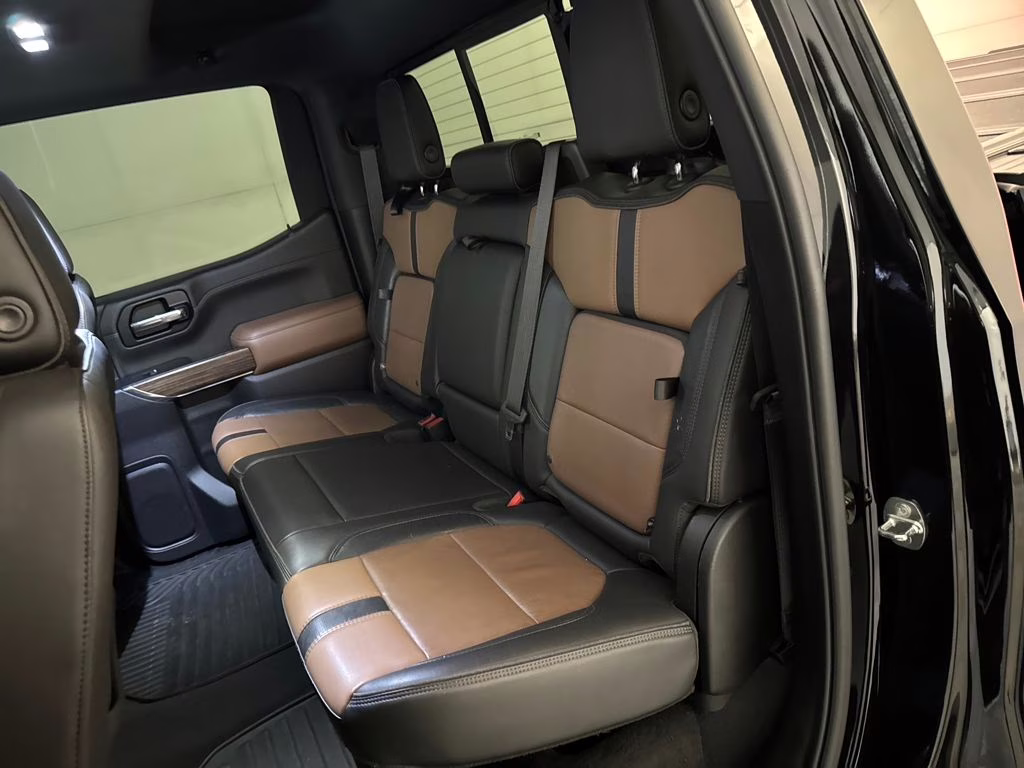 2019 Black Chevrolet Silverado 1500 High Country 4X4 Truck