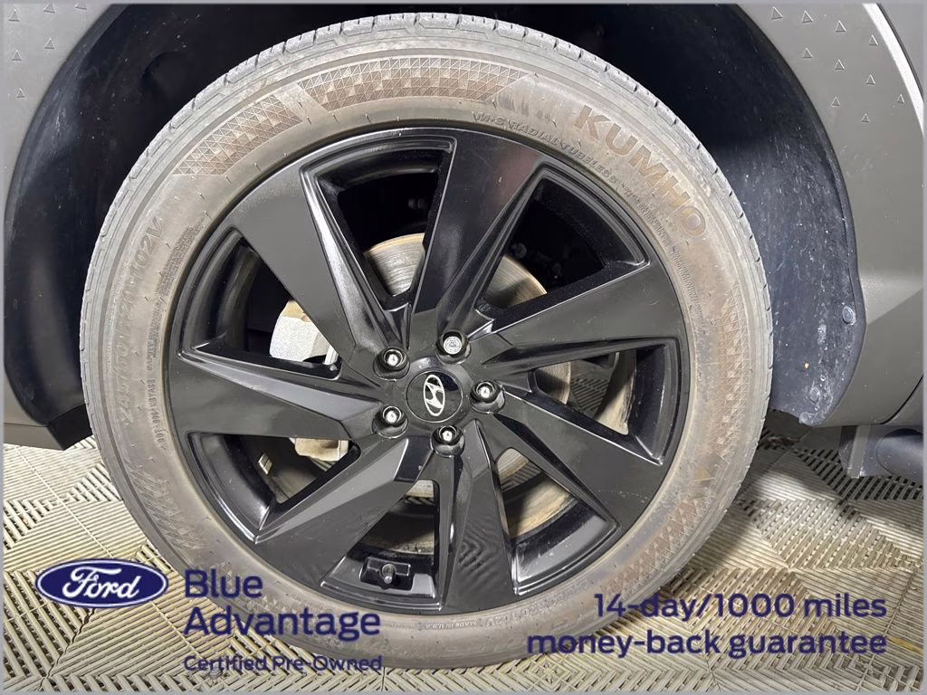 2024 Phantom Black Hyundai Santa Cruz NIGHT AWD Truck