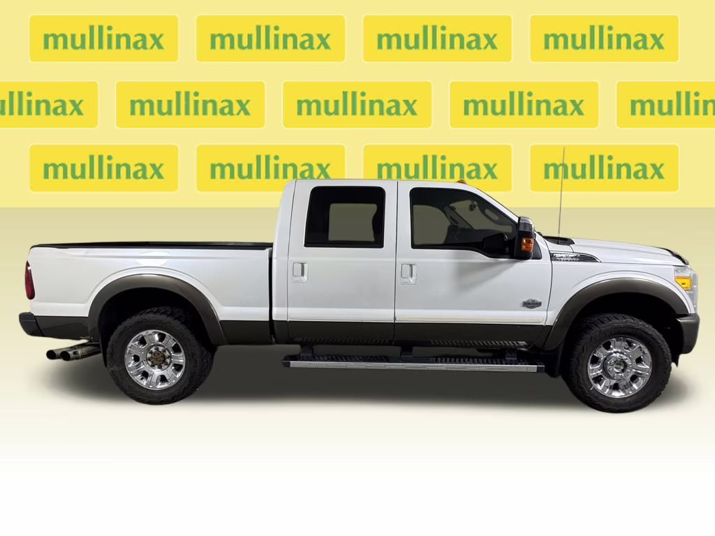 2015 White Platinum Metallic Tri-Coat Ford Super Duty F-250 SRW Lariat 4X4 Truck