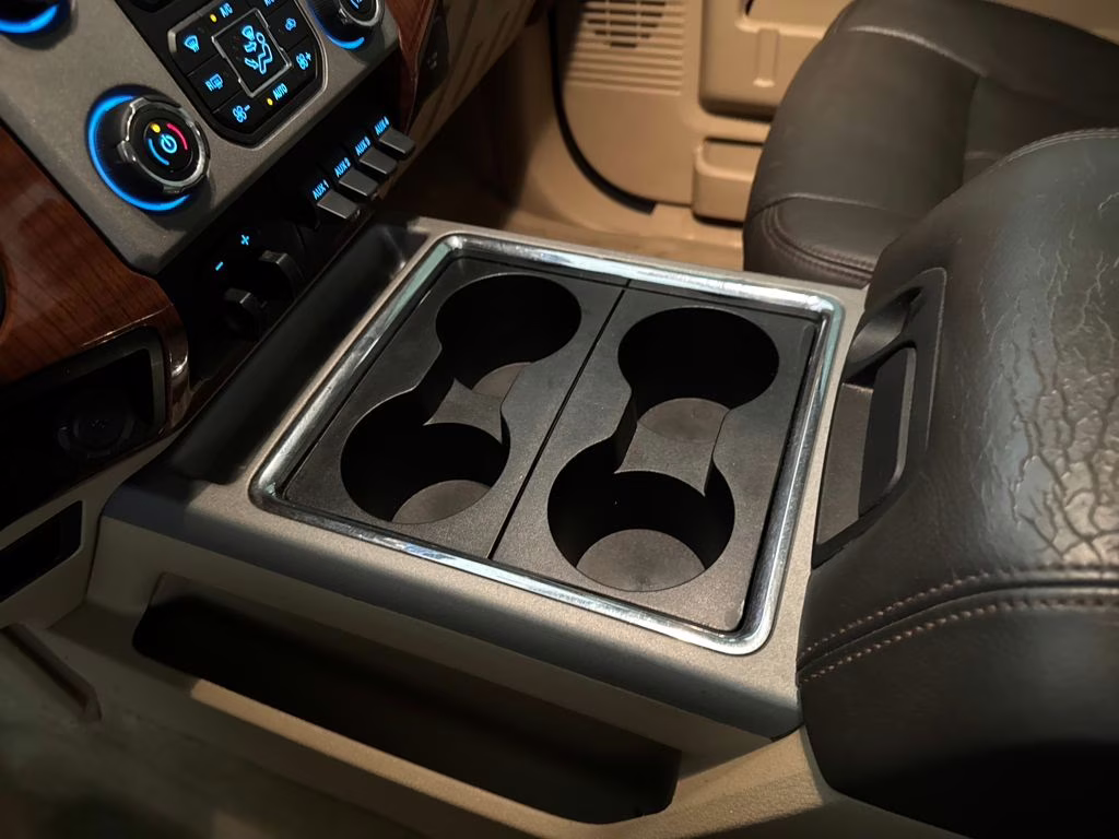 2015 White Platinum Metallic Tri-Coat Ford Super Duty F-250 SRW Lariat 4X4 Truck