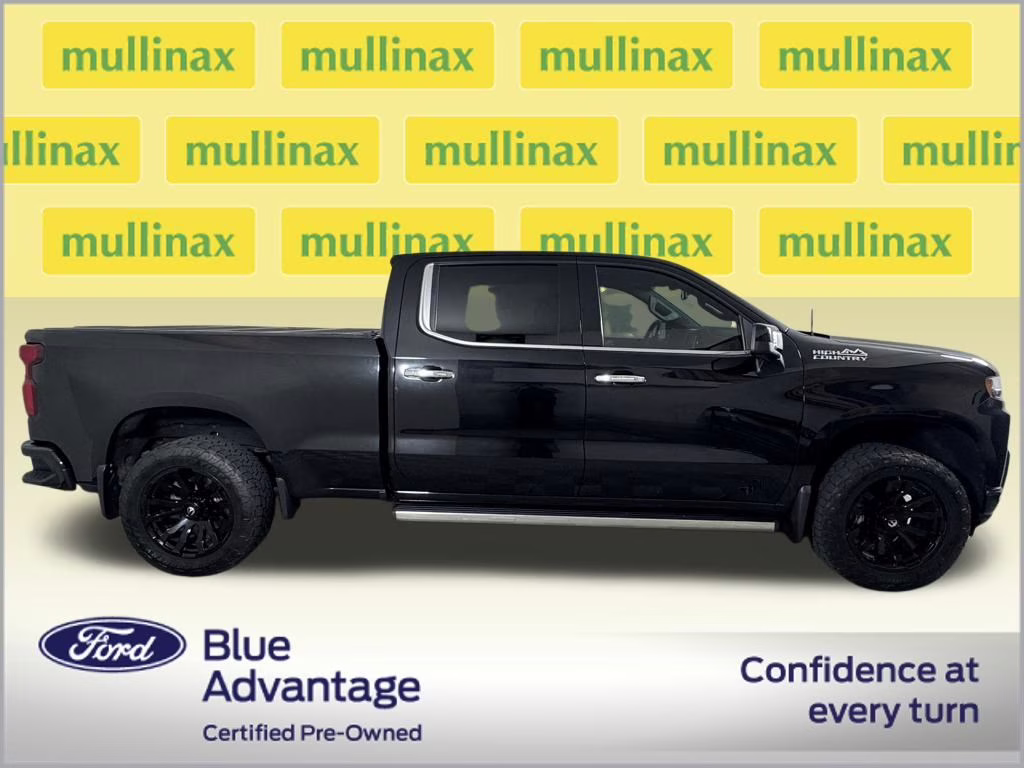 2019 Black Chevrolet Silverado 1500 High Country 4X4 Truck