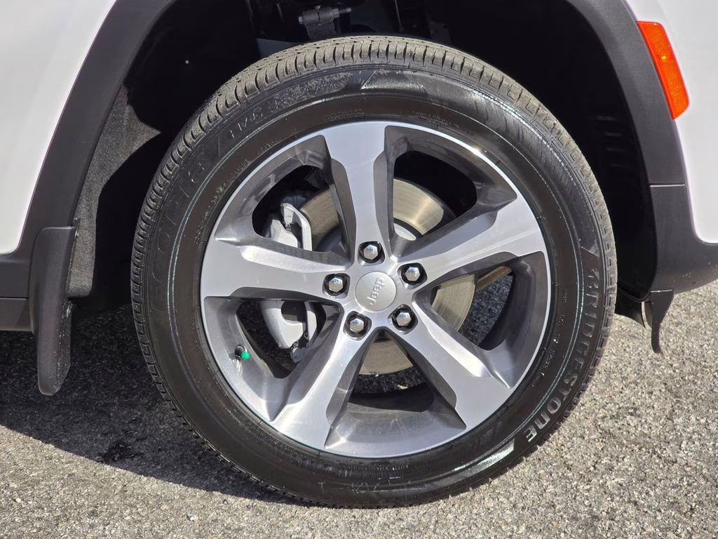 2026 Bright White Clearcoat Jeep Grand Cherokee Limited 4X4 SUV