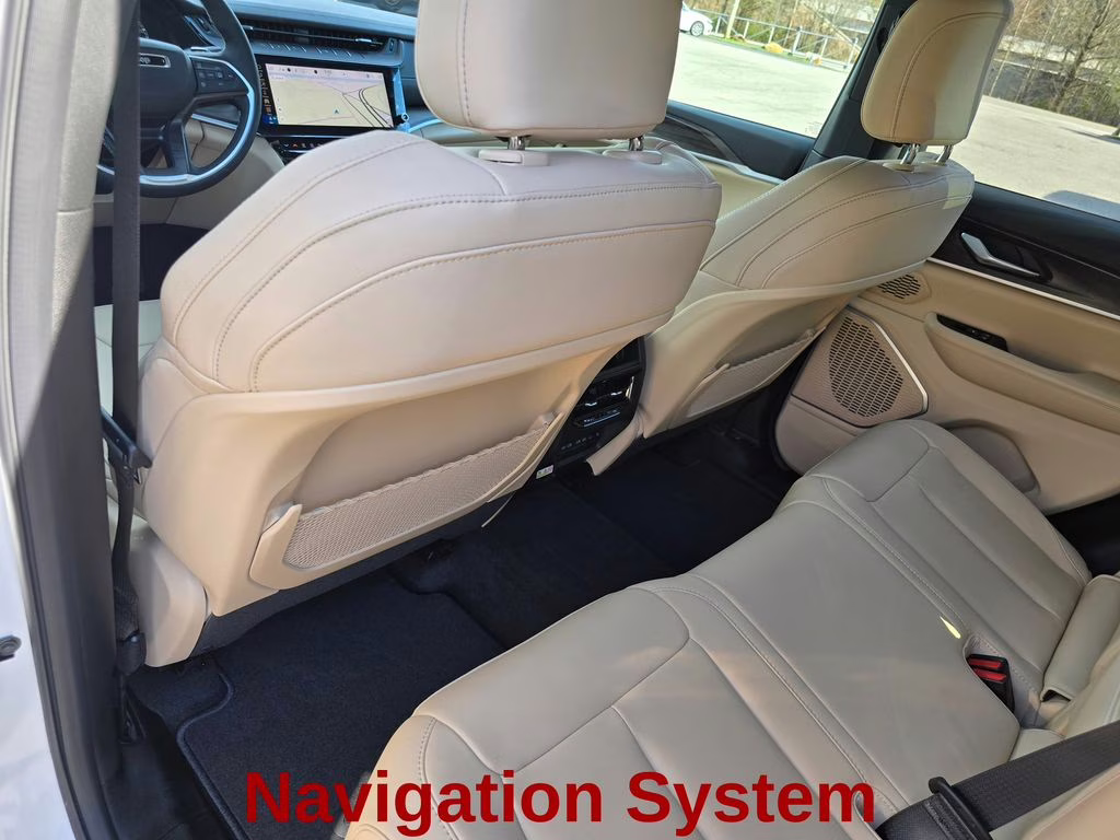 2026 Bright White Clearcoat Jeep Grand Cherokee Limited 4X4 SUV