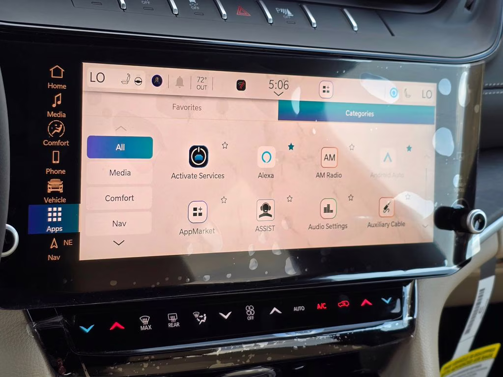 2026 Bright White Clearcoat Jeep Grand Cherokee Limited 4X4 SUV