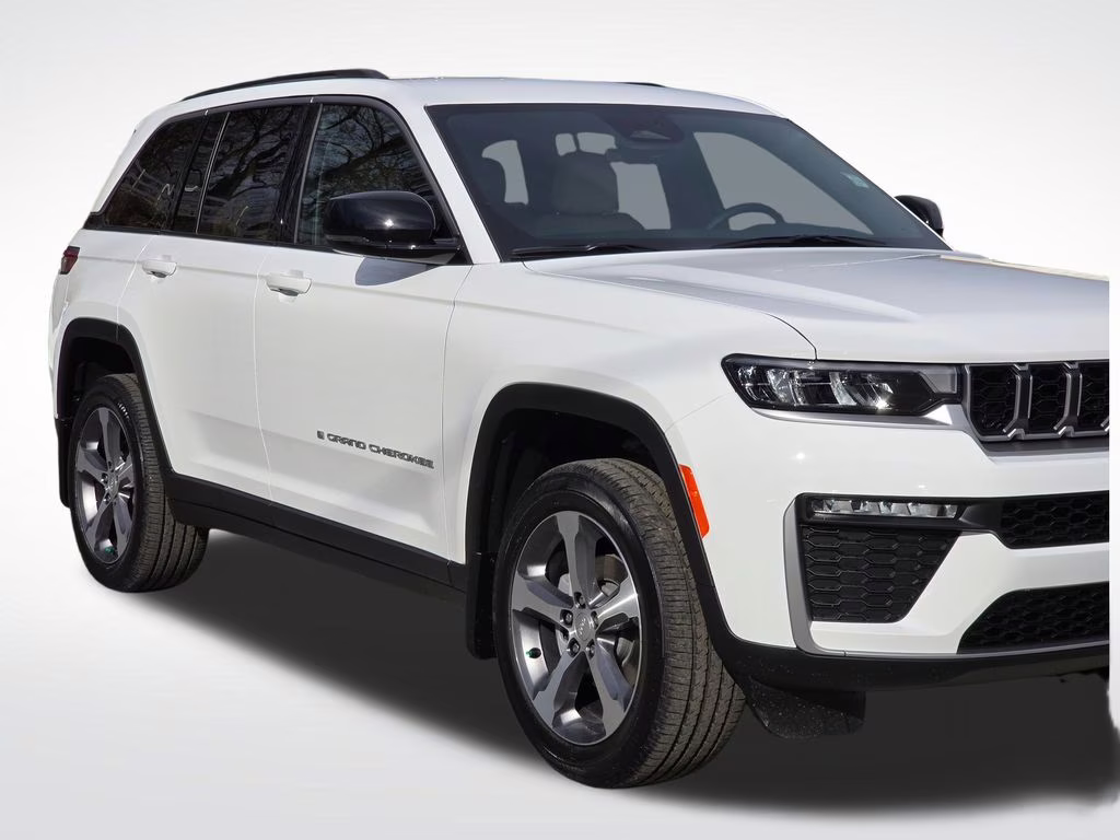2026 Bright White Clearcoat Jeep Grand Cherokee Limited 4X4 SUV