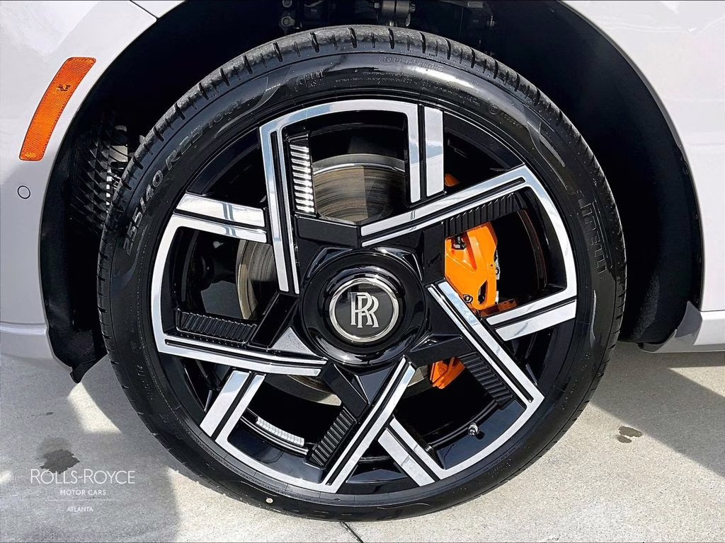 2026 Tempest Grey Rolls-Royce Black Badge Cullinan Black Badge AWD SUV