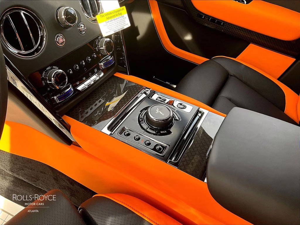 2026 Tempest Grey Rolls-Royce Black Badge Cullinan Black Badge AWD SUV