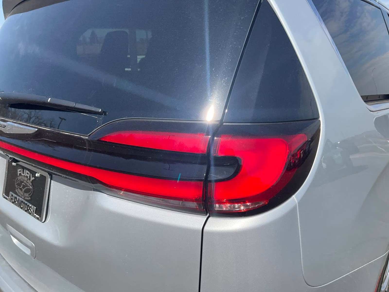 2026 Silver Mist Clearcoat Chrysler Pacifica Select FWD Van