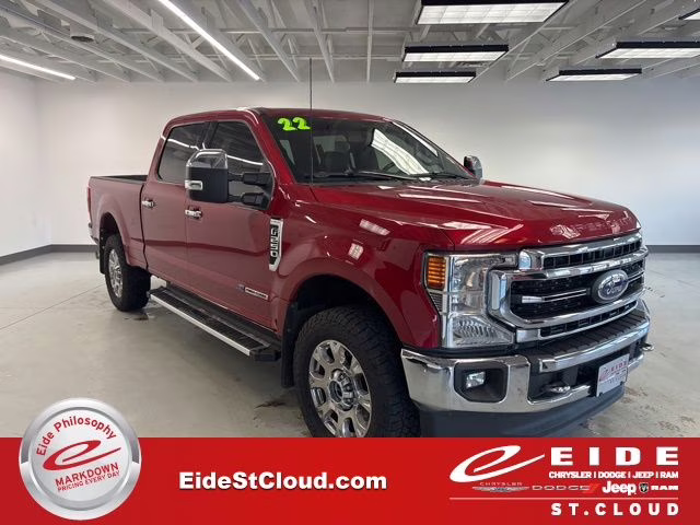 2022 Rapid Red Metallic Tinted Clearcoat Ford Super Duty F-250 SRW Lariat 4X4 Truck