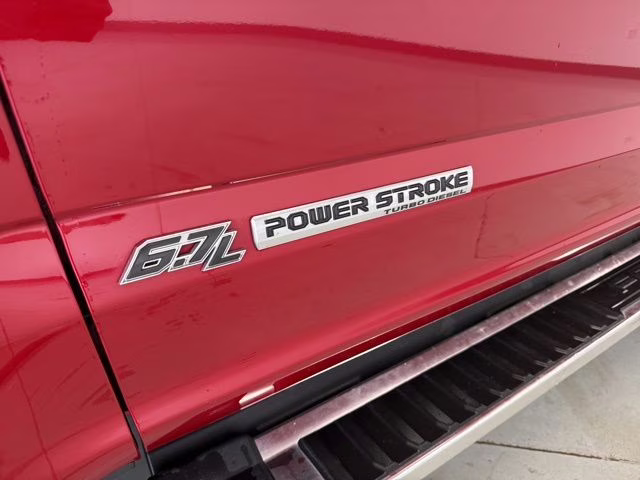 2022 Rapid Red Metallic Tinted Clearcoat Ford Super Duty F-250 SRW Lariat 4X4 Truck