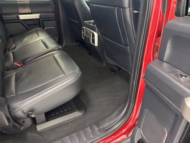 2022 Rapid Red Metallic Tinted Clearcoat Ford Super Duty F-250 SRW Lariat 4X4 Truck