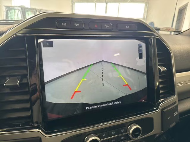 2022 Rapid Red Metallic Tinted Clearcoat Ford Super Duty F-250 SRW Lariat 4X4 Truck