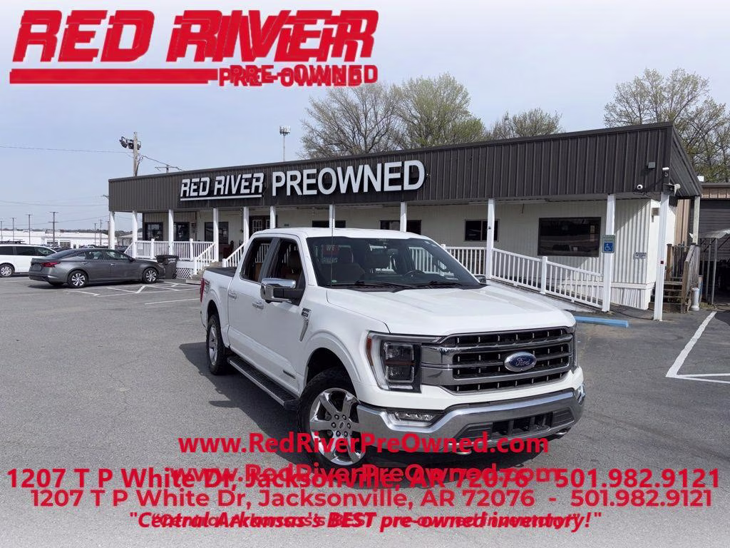 2021 Star White Metallic Tri-Coat Ford F-150 LARIAT 4X4 Truck