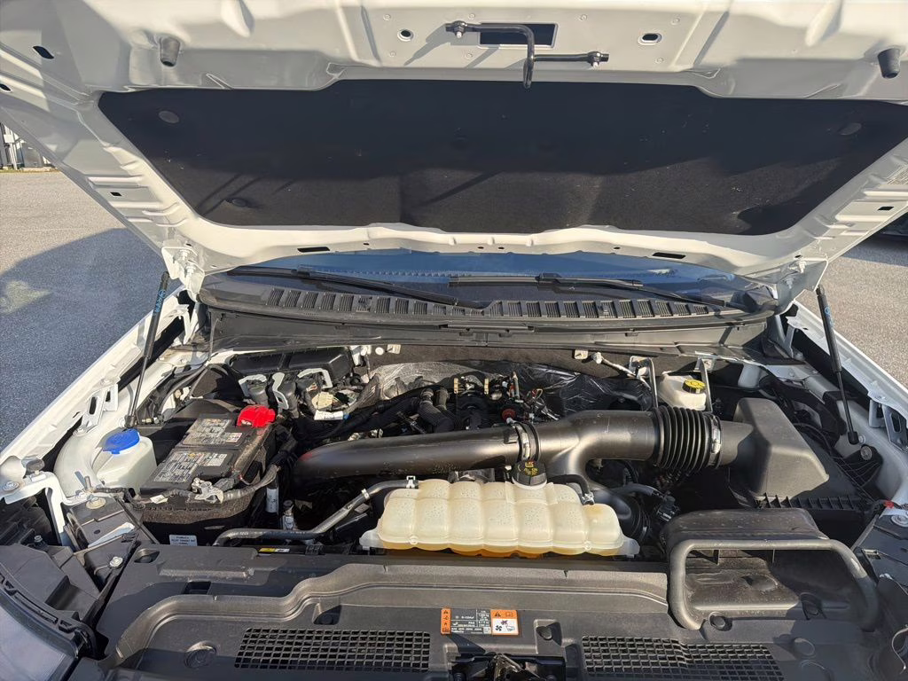 2025 Oxford White Ford Expedition Max Platinum 4X4 SUV