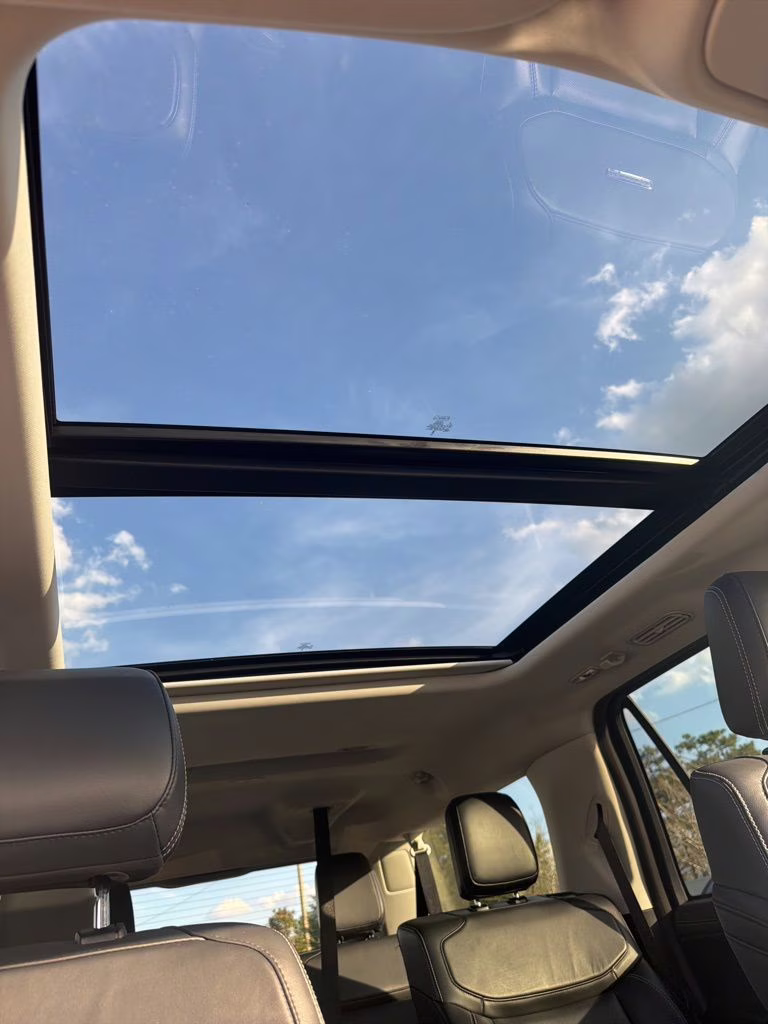 2025 Oxford White Ford Expedition Max Platinum 4X4 SUV