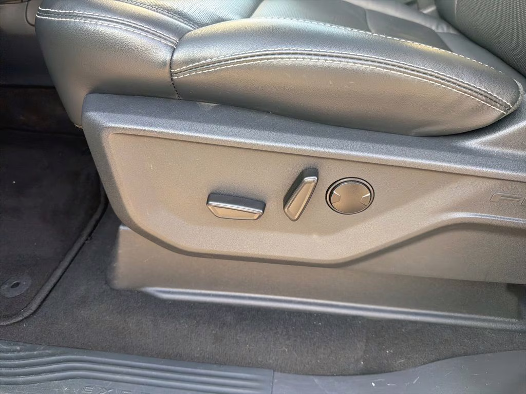 2025 Oxford White Ford Expedition Max Platinum 4X4 SUV
