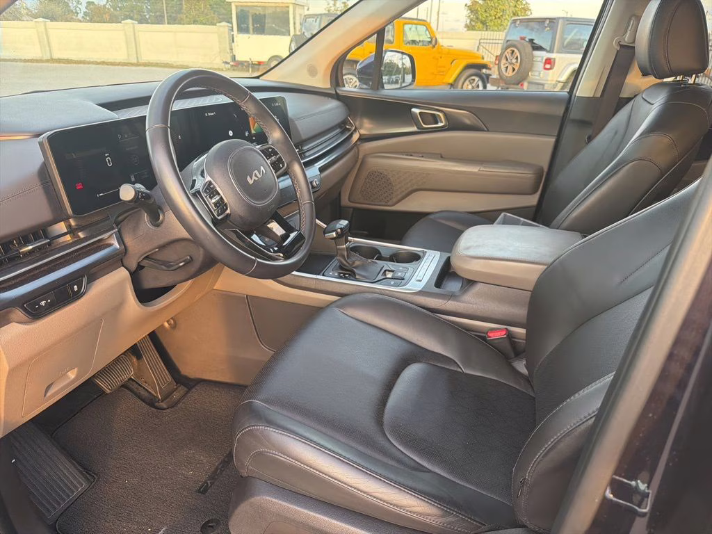 2025 Deep Chroma Blue Kia Carnival LXS FWD Van