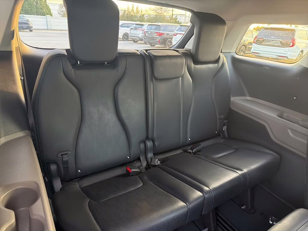2025 Deep Chroma Blue Kia Carnival LXS FWD Van