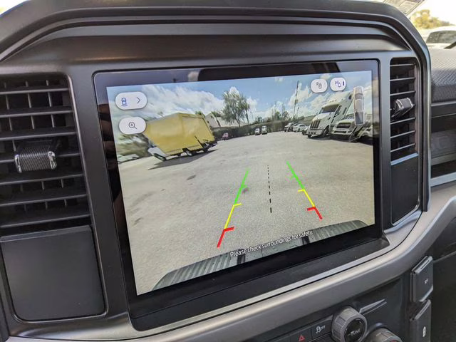 2025 Oxford White Ford F-150 XL 4X4 Truck