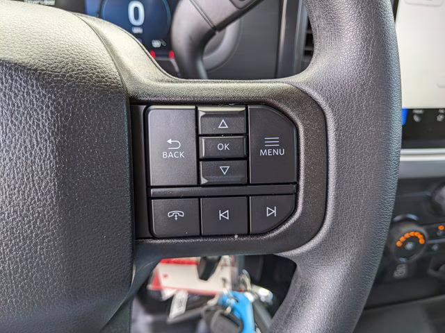 2025 Oxford White Ford F-150 XL 4X4 Truck