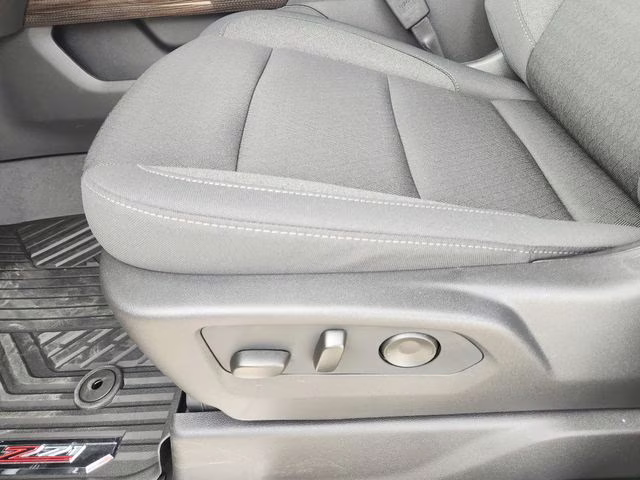 2026 Summit White Chevrolet Silverado 1500 LT Trail Boss 4X4 Truck