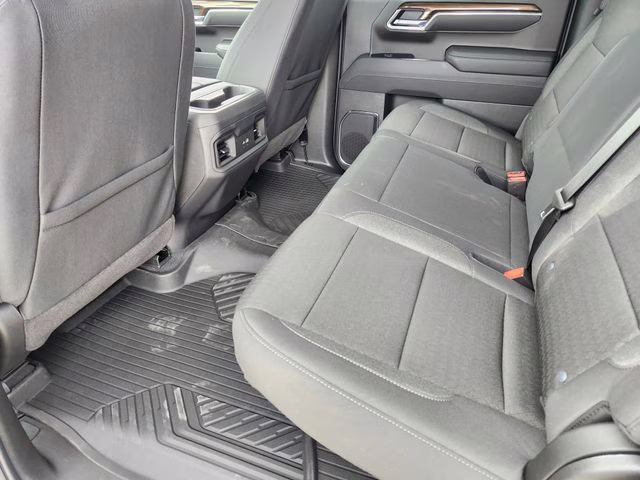 2026 Summit White Chevrolet Silverado 1500 LT Trail Boss 4X4 Truck