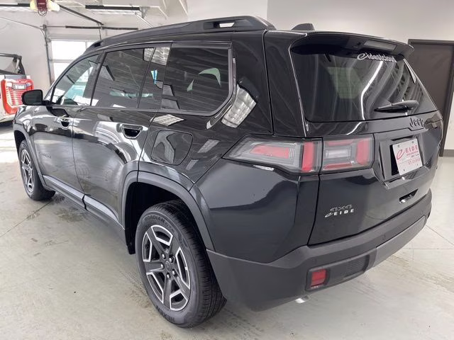 2026 Diamond Black Crystal Pearlcoat Jeep Cherokee Limited 4X4 SUV