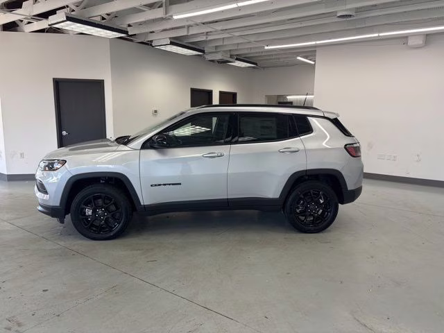 2026 Silver Zynith Metallic Clearcoat Jeep Compass Altitude Special Edition 4X4 SUV