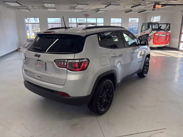 2026 Silver Zynith Metallic Clearcoat Jeep Compass Altitude Special Edition 4X4 SUV