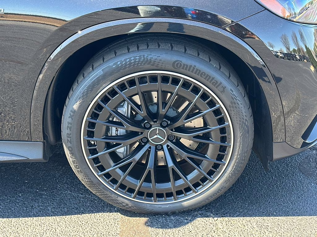 2025 Obsidian Black Metallic Mercedes-Benz GLC GLC 43 AMG AWD SUV