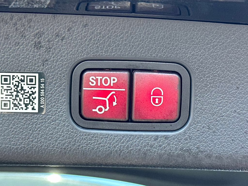 2025 Obsidian Black Metallic Mercedes-Benz GLC GLC 43 AMG AWD SUV