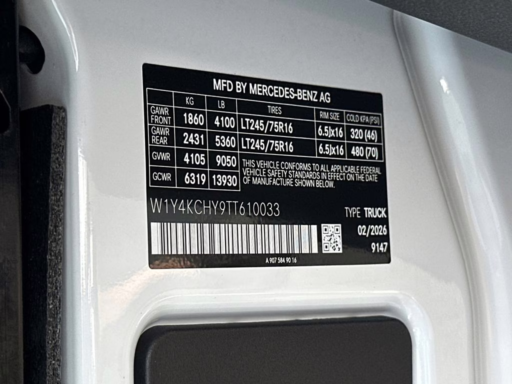 2026 Arctic Mercedes-Benz Sprinter 2500 Cargo 170 WB RWD Van